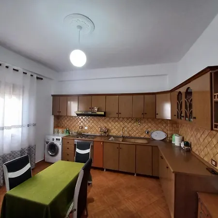 דירה Meti Katalea